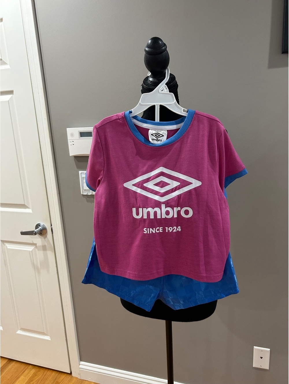 Umbro Kids 2-Piece Set Size 7/8 Purple and Blue T-Shirt and Shorts